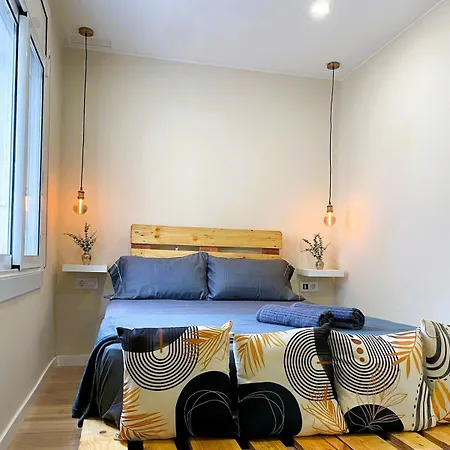 Brand New In Bcn With For Photos * Santa Coloma de Gramanet